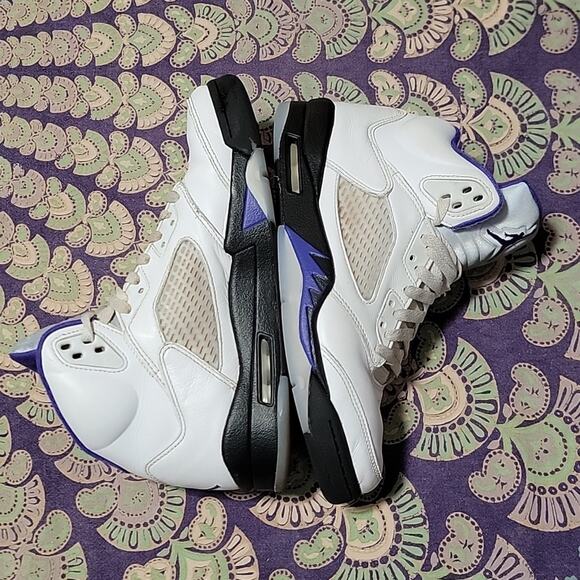 Air Jordan 5 Retro Dark - Picture 2 of 8